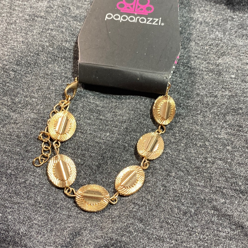 Paparazzi golden bracelet.